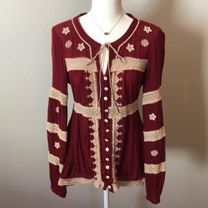 Free People embroidered button down blouse sz XS
